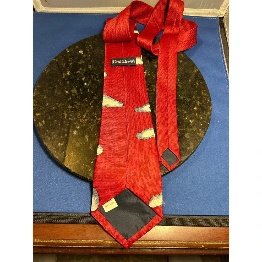 Keith Daniels Men's Red Christmas Tie 100%‎ Polyester Classic Length